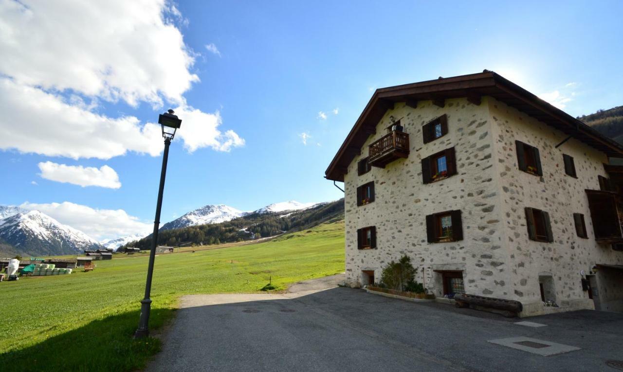 Mountain Chalet Milly Livigno Eksteriør billede